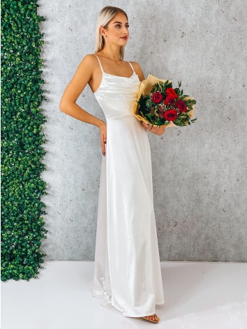 Dámske dlhé biele spoločenské šaty na ramienka s rázporkom