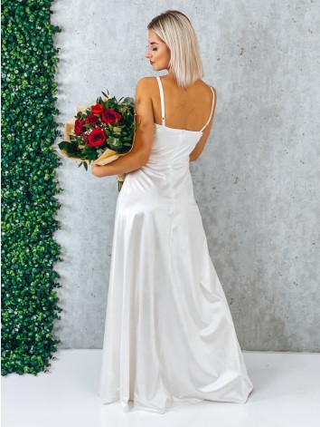 Dámske dlhé biele spoločenské šaty na ramienka s rázporkom