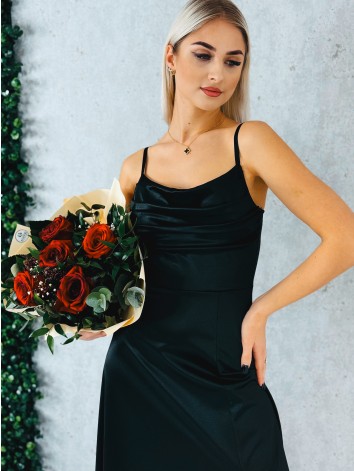 Dámske dlhé čierne spoločenské šaty na ramienka s rázporkom