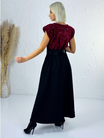 Dámske dlhé šaty Midnight s flitrovaným vrchom a čiernym opaskom - čierno bordové