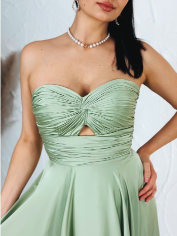 Dámske dlhé zelené saténové spoločenské šaty