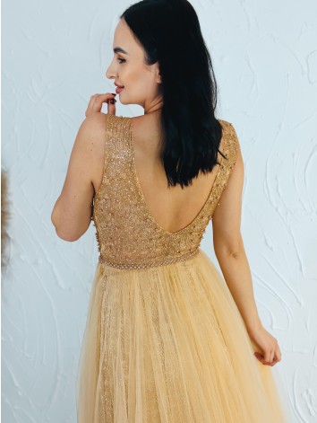 Dámske dlhé zlaté spoločenské šaty s kamienkami