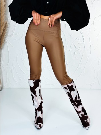 Dámske elastické koženkové push-up legíny ELEN - hnedé 17