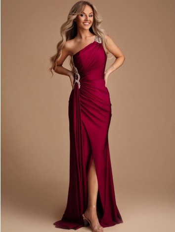 Dámske elastické spoločenské šaty s ozdobnými kamienkami a razporkom - bordové