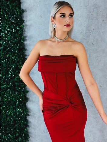 Dámske elastické spoločenské šaty s rozparkom a s efektom uzla v páse - bordové