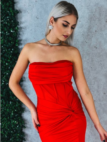 Dámske elastické spoločenské šaty s rozparkom a s efektom uzla v páse - červené