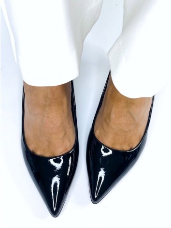 Dámske elegantné čierne lodičky