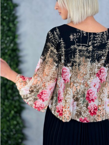 Dámske elegantné midi plisované šaty s kvetovanou potlačou aj pre moletky - čierne