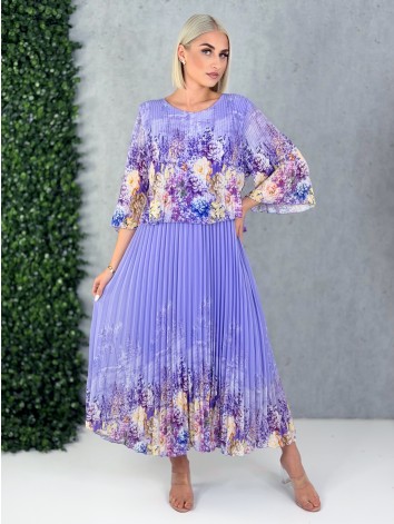 Dámske elegantné midi plisované šaty s kvetovanou potlačou aj pre moletky - fialové