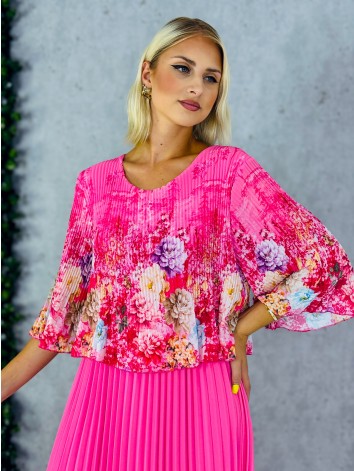 Dámske elegantné midi plisované šaty s kvetovanou potlačou aj pre moletky - fuksiové