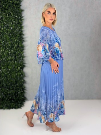 Dámske elegantné midi plisované šaty s kvetovanou potlačou aj pre moletky - modré