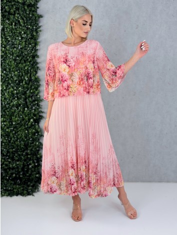 Dámske elegantné midi plisované šaty s kvetovanou potlačou aj pre moletky - ružové