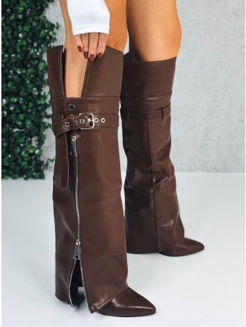 Dámske hnedé extravagantné čižmy so zipsom