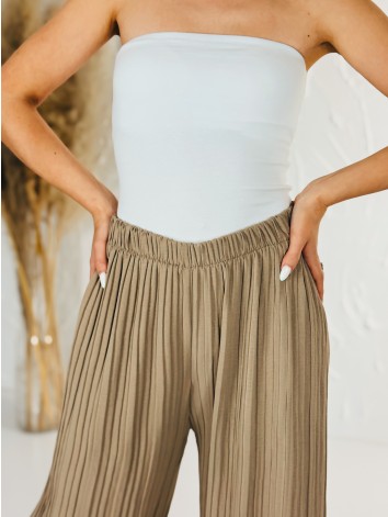 Dámske hnedé plisované nohavice s vysokým pásom Korfu