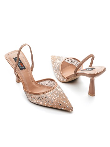 Dámske hnedé sandále s kamienkami na nízkom opätku Plora