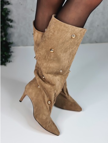 Dámske khaki čižmy s cvokmi na nízkom opätku