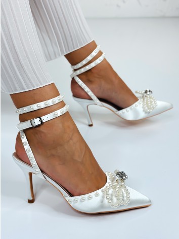 Dámske luxusné biele sandále s perlami a mašľou