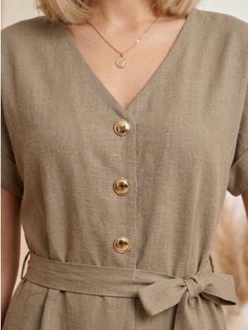 Dámske midi hnedé letné šaty s gombíkmi a opaskom