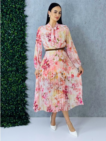 Dámske midi plisované šaty s kvetovanou potlačou a opaskom - ružové