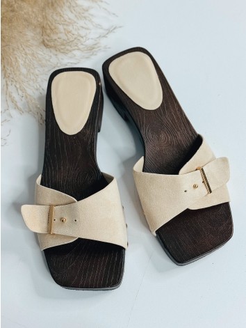 Dámske mules semišové šľapky s drevenou podrážkou a s cvokmi - béžové