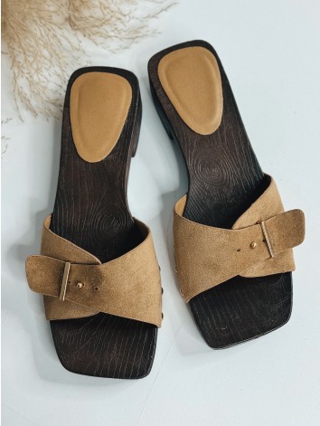 Dámske mules semišové šľapky s drevenou podrážkou a s cvokmi - hnedé