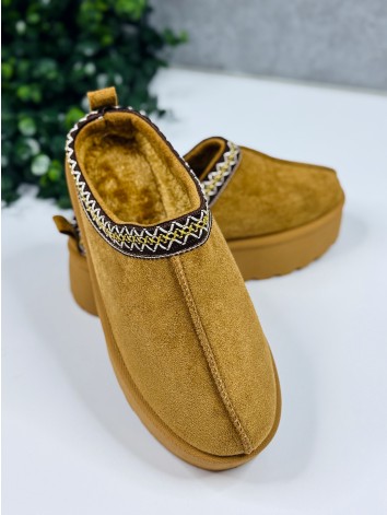 Dámske papuče s kožušinou a vysokou podrážkou TAZZIS camel