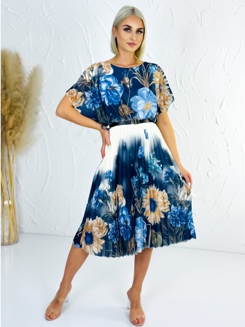Dámske plisované šaty s kvetovanou potlačou a opaskom - modré