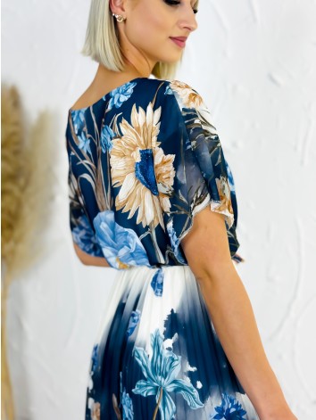 Dámske plisované šaty s kvetovanou potlačou a opaskom - modré