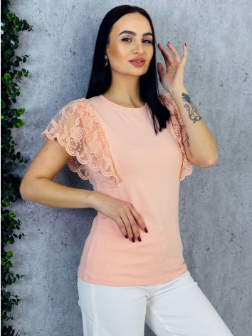 Dámske broskyňové tričko s čipkovanými rukávmi Alona