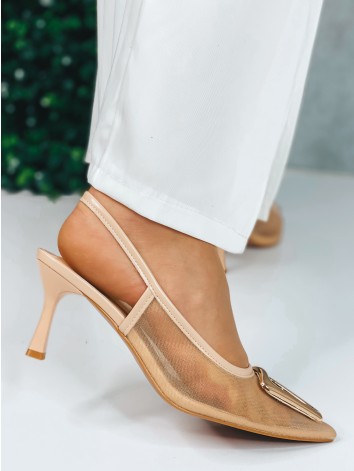 Dámske sandále na nízkom opätku so zlatou sponou - hnedé