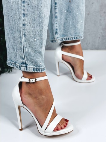 Dámske sandále na vysokom opätku - biele