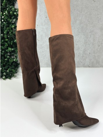 Dámske semišové hnedé čižmy pod kolená na nízkom opätku