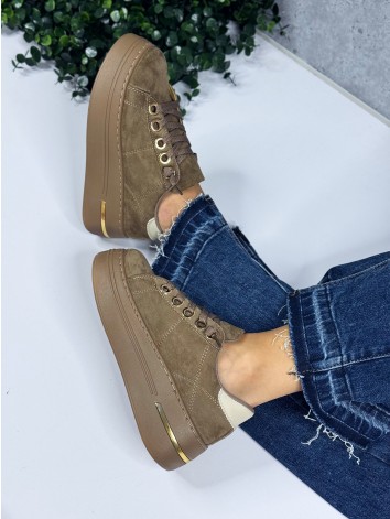 Dámske semišové tenisky na platforme so zlatými detailmi – khaki / béžovo-hnedé