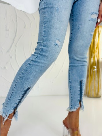 Dámske slim push-up rifle so zipsami aj pre moletky