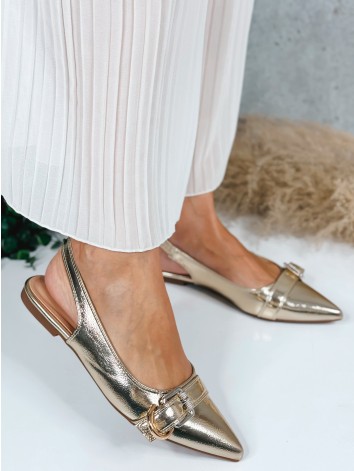 Dámske špicaté zlaté sandále na nízkom opätku