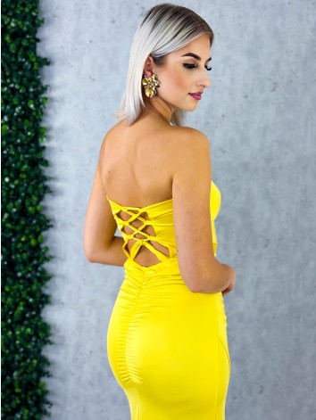 Dámske spoločenské priliehavé šaty s viazačkou a riasením na zadnej časti Princess - žlté