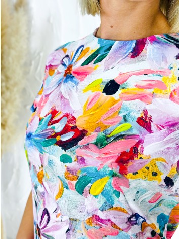 Dámske spoločenské šaty pre moletky s kvetovanou potlačou