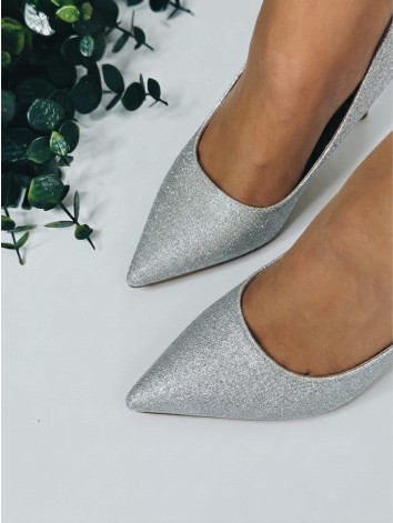 Dámske strieborné trblietavé lodičky na striebornom opätku