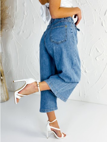 Dámske svetlomodré capri rifle s gumičkou v páse Lola