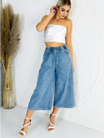 Dámske svetlomodré capri rifle s gumičkou v páse Lola