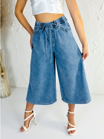 Dámske svetlomodré capri rifle s gumičkou v páse Lola