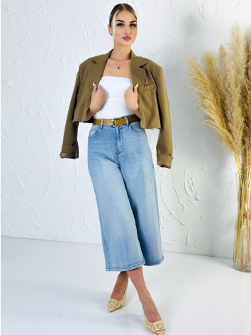 Dámske svetlomodré široké capri rifle s vysokým pásom a opaskom