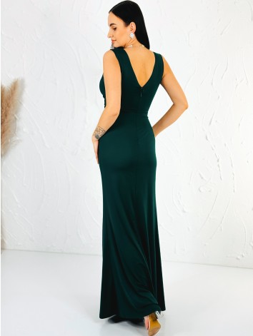 Dámske zelené spoločenské šaty so striebornou aplikáciou a rázporkom