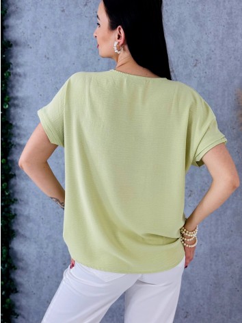 Dámske zelené tričko s kvetovanou aplikáciou a perlami