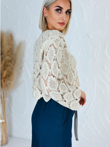 Dámsky béžový háčkovaný top s dlhým rukávom