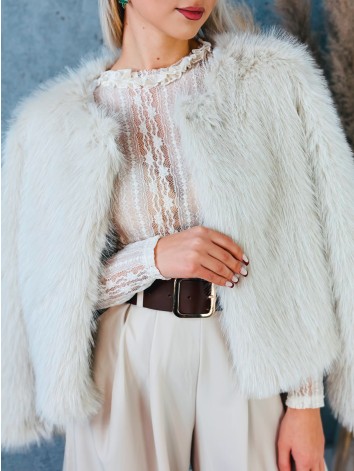 Dámsky béžový kožuštek s huňatým efektom