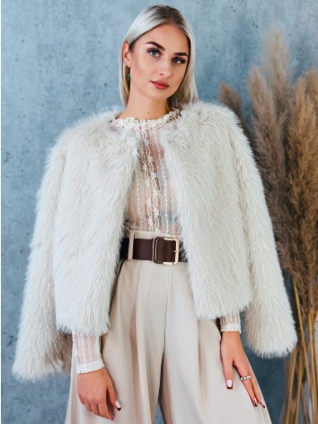 Dámsky béžový kožuštek s huňatým efektom