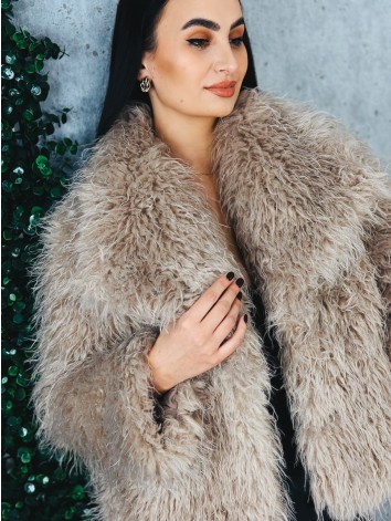 Dámsky béžový mohutný ovečkový kožuch Aurora
