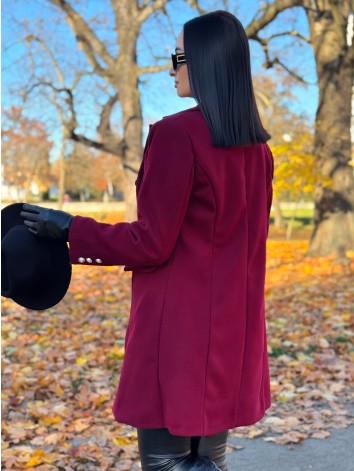 Dámsky bordový elegantný kabát s dvojradovým zapínaním Amara