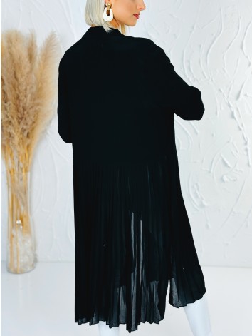 Dámsky čierny elegantný plisovaný prehoz